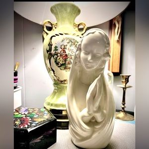 Vintage Ivory Haeger Pottery Madonna 12”